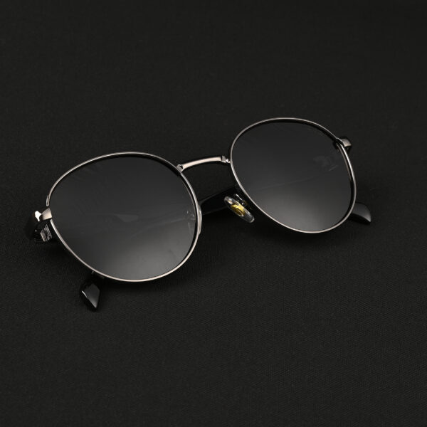 Gun Black (23) IRAYZ Round Metal Sunglasses – Steel Grey