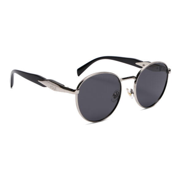 silver (18) IRAYZ Round Metal Sunglasses – Silver Black