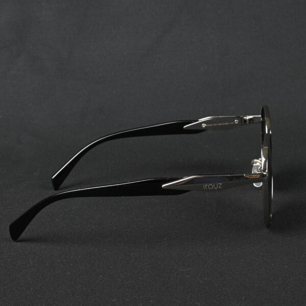 silver (22) IRAYZ Round Metal Sunglasses – Silver Black